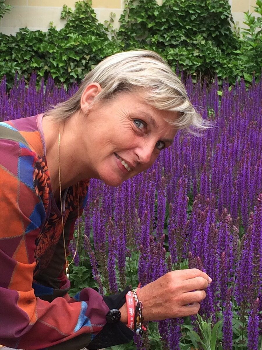 Dr Martine Rixhon